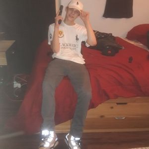 Meet your Posher, Ed